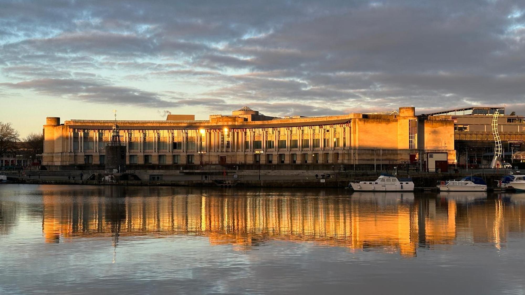 Comfortable City Centre Apartment For Contractors And Couples - City Centre Bristol Exteriör bild